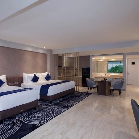 Platinum Hotel Jimbaran Beach Bali Exteriör bild