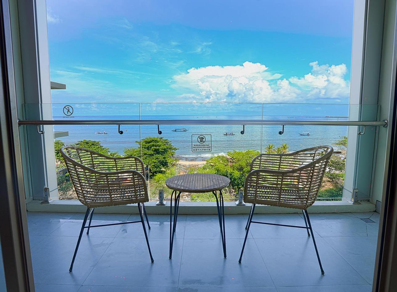 Platinum Hotel Jimbaran Beach Bali Exteriör bild